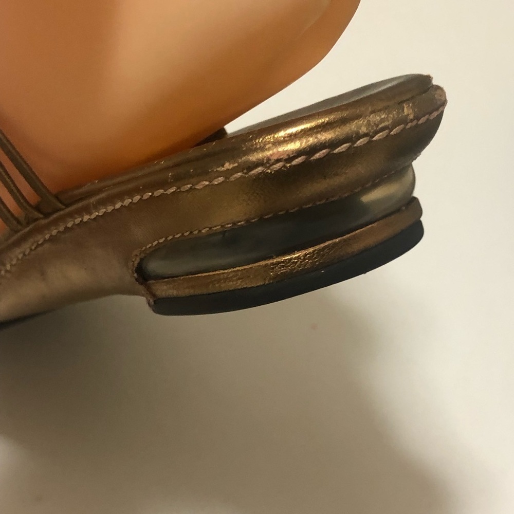 Cole Haan beautiful soft leather sandals - Picture 3 of 8